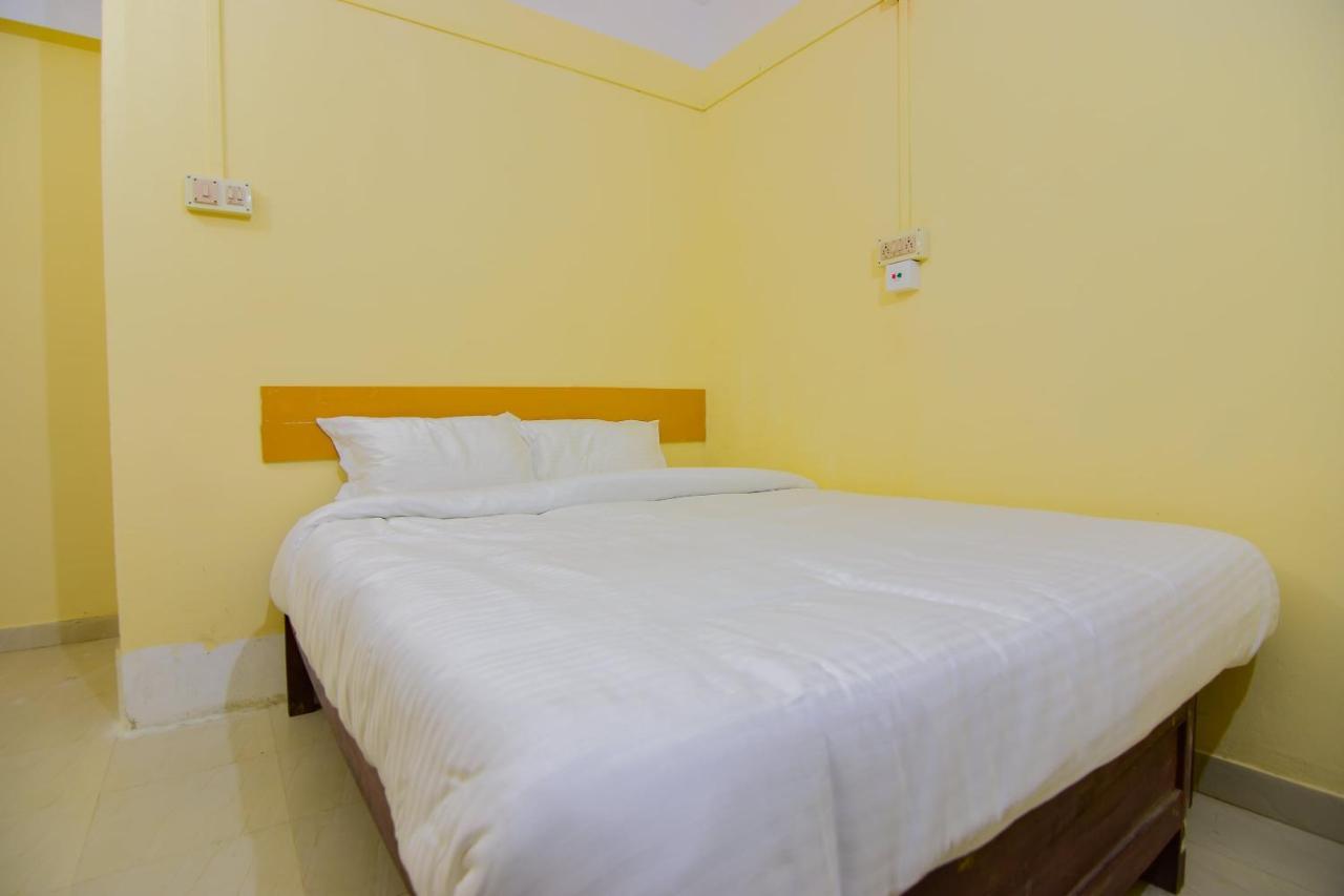 Spot On 30735 Dreamland Guest House Dispur Экстерьер фото